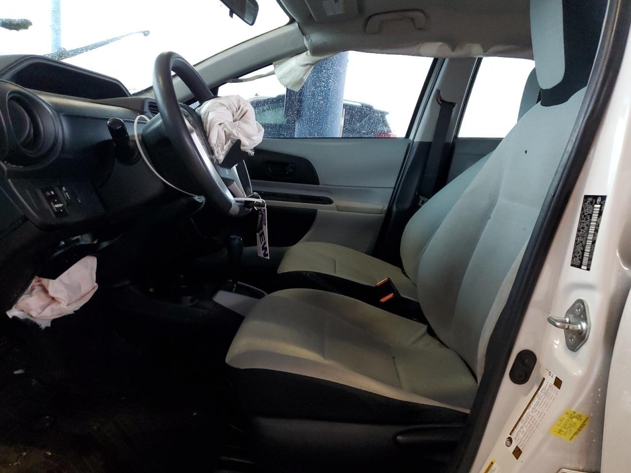 2012 TOYOTA Prius c