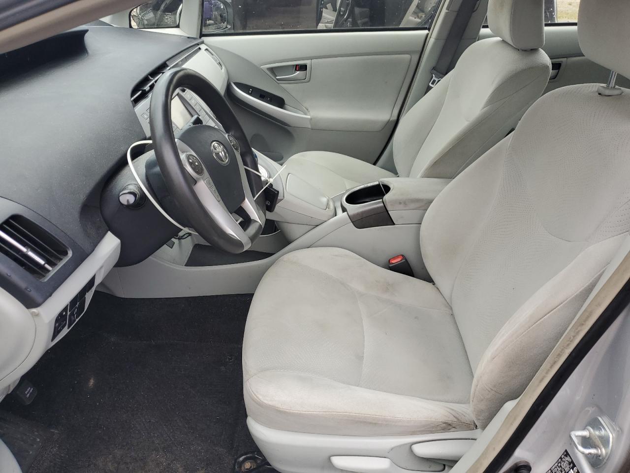 2015 TOYOTA PRIUS