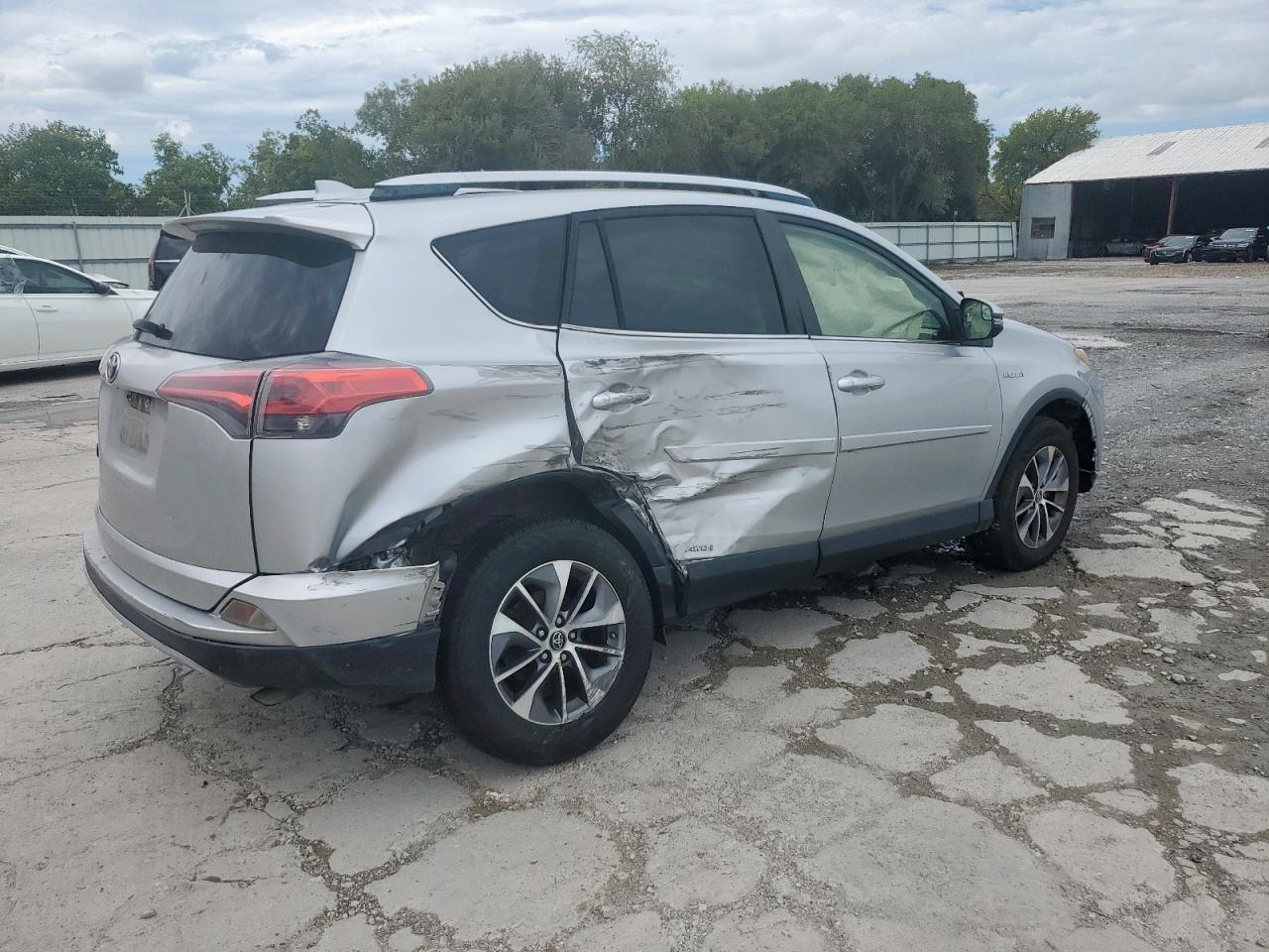 2016 TOYOTA RAV4