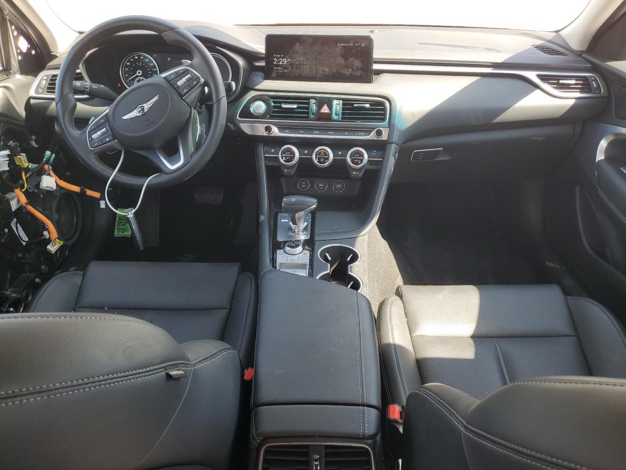 2023 GENESIS G70