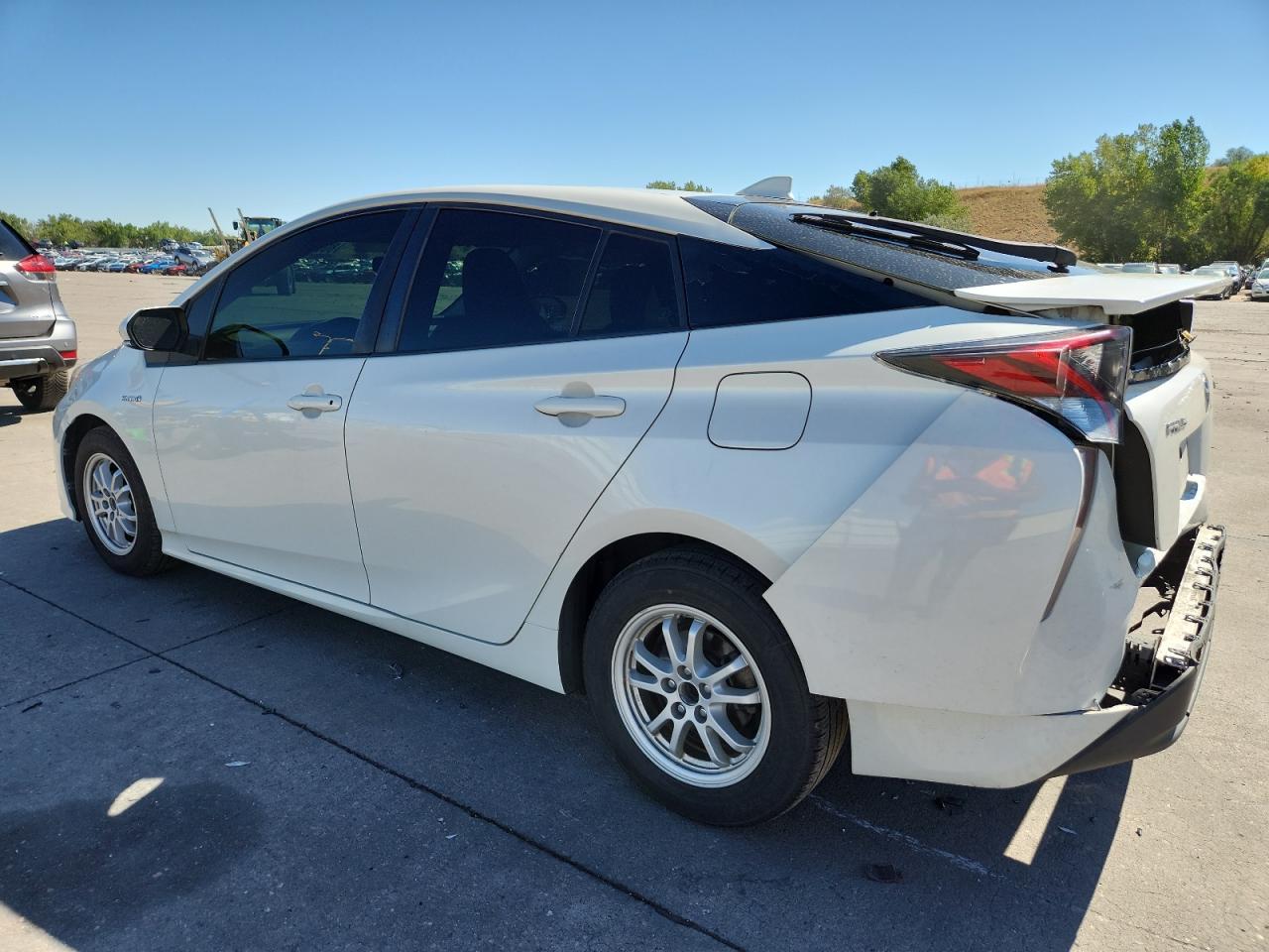 2016 TOYOTA PRIUS