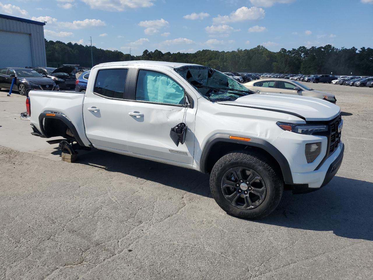 2024 GMC CANYON