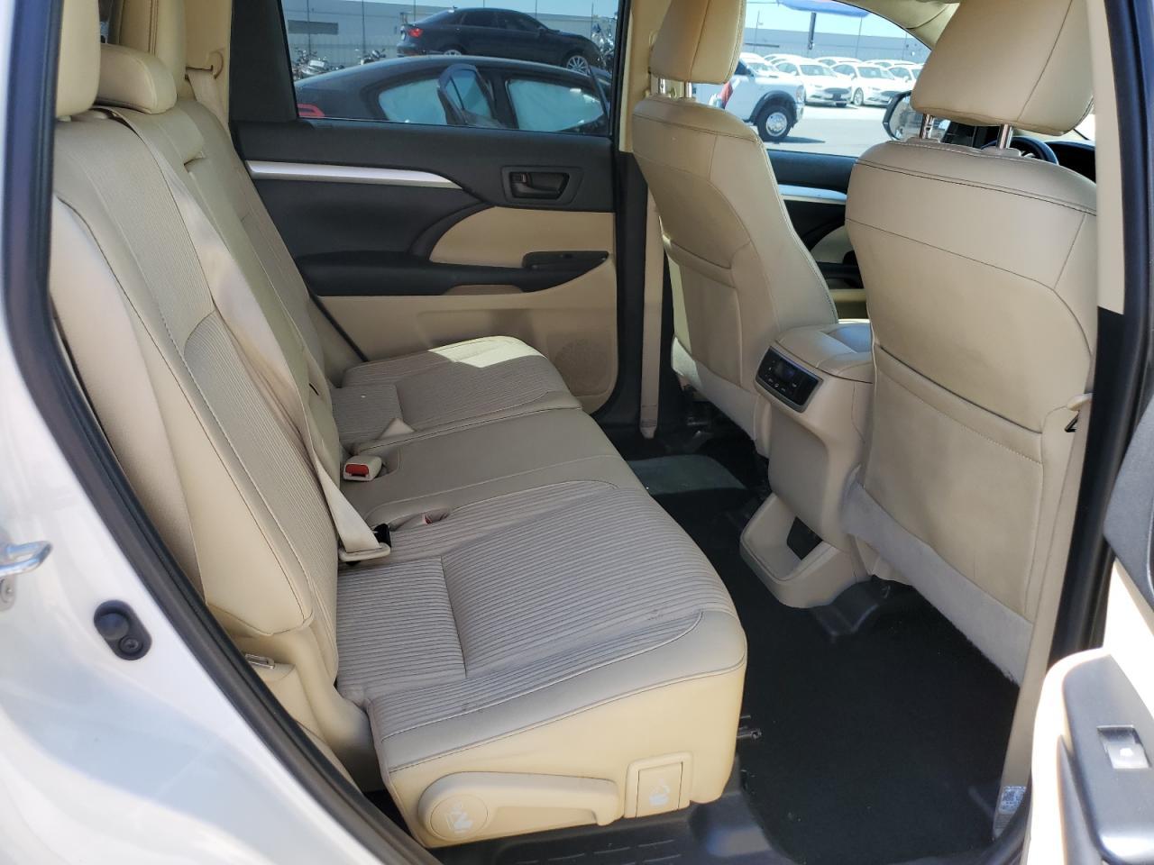 2019 TOYOTA HIGHLANDER