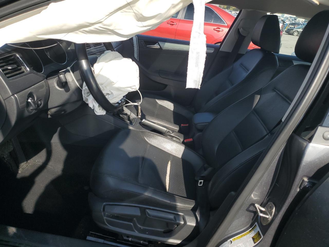 2015 VOLKSWAGEN JETTA