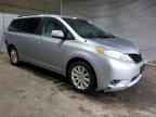2011 TOYOTA SIENNA