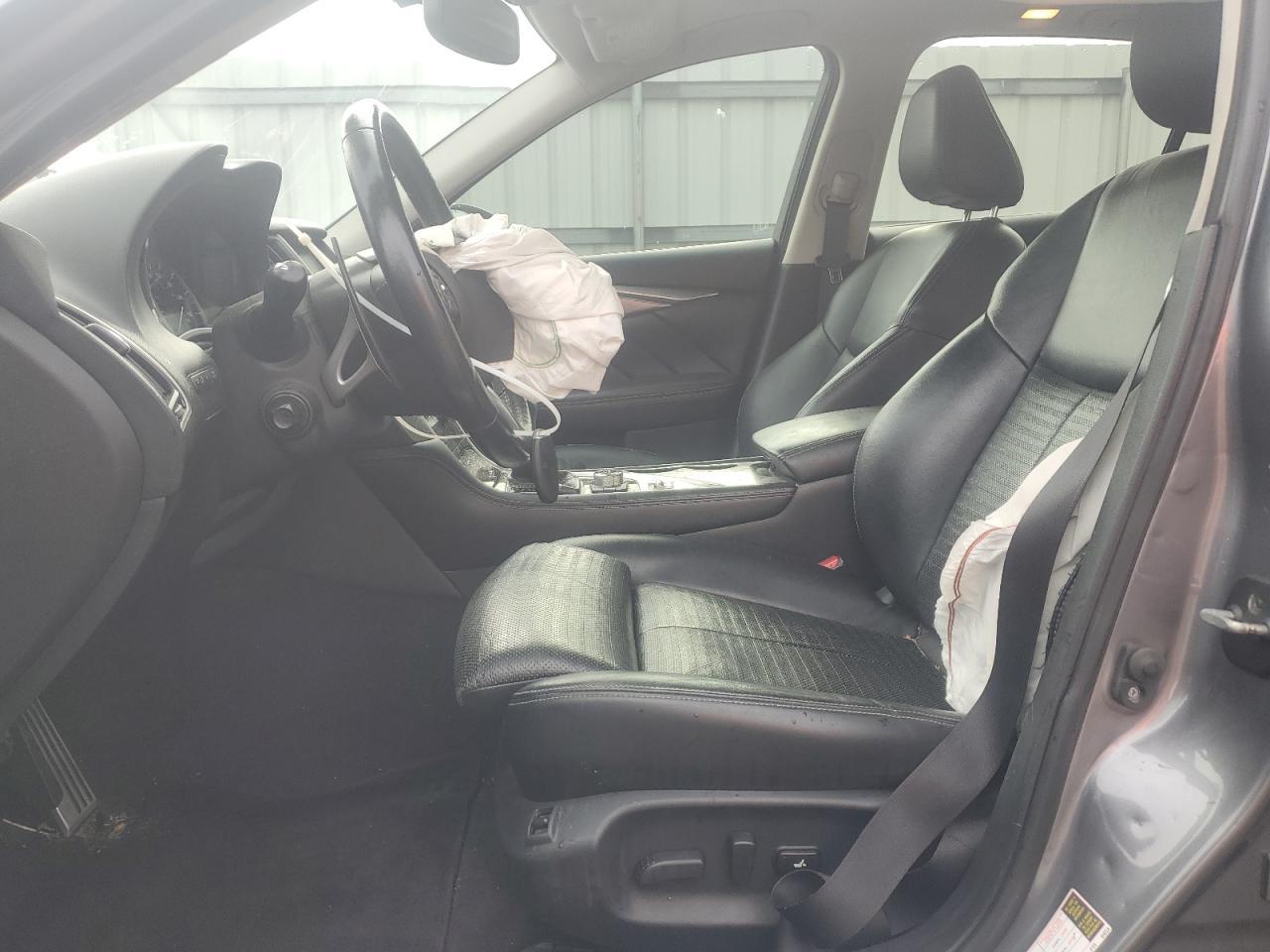 2017 INFINITI Q50