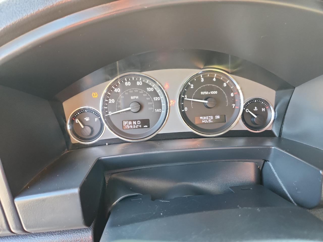 2010 JEEP Commander