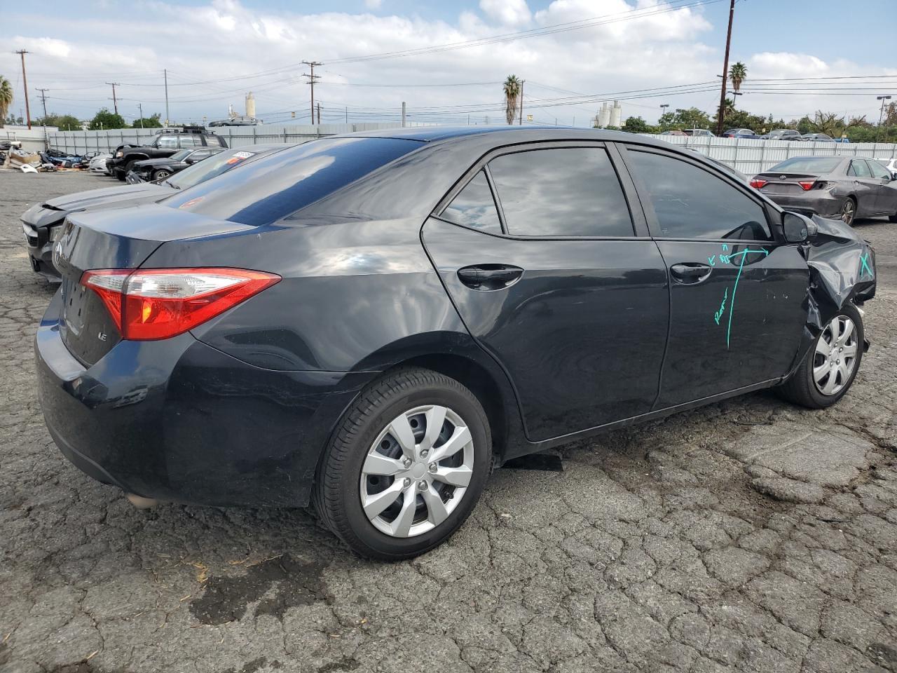 2015 TOYOTA COROLLA