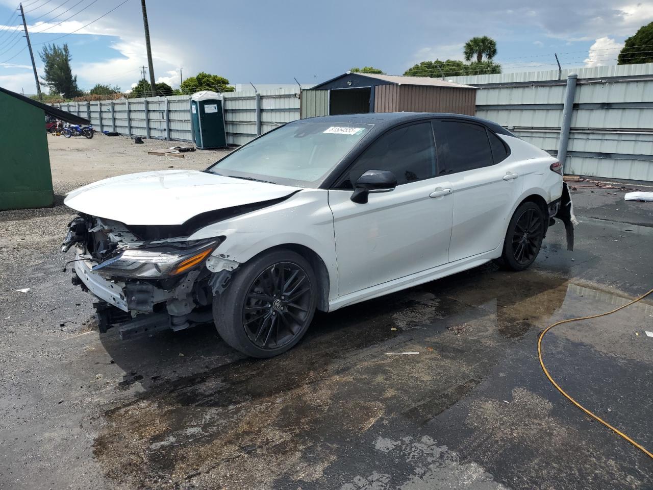 2022 TOYOTA CAMRY