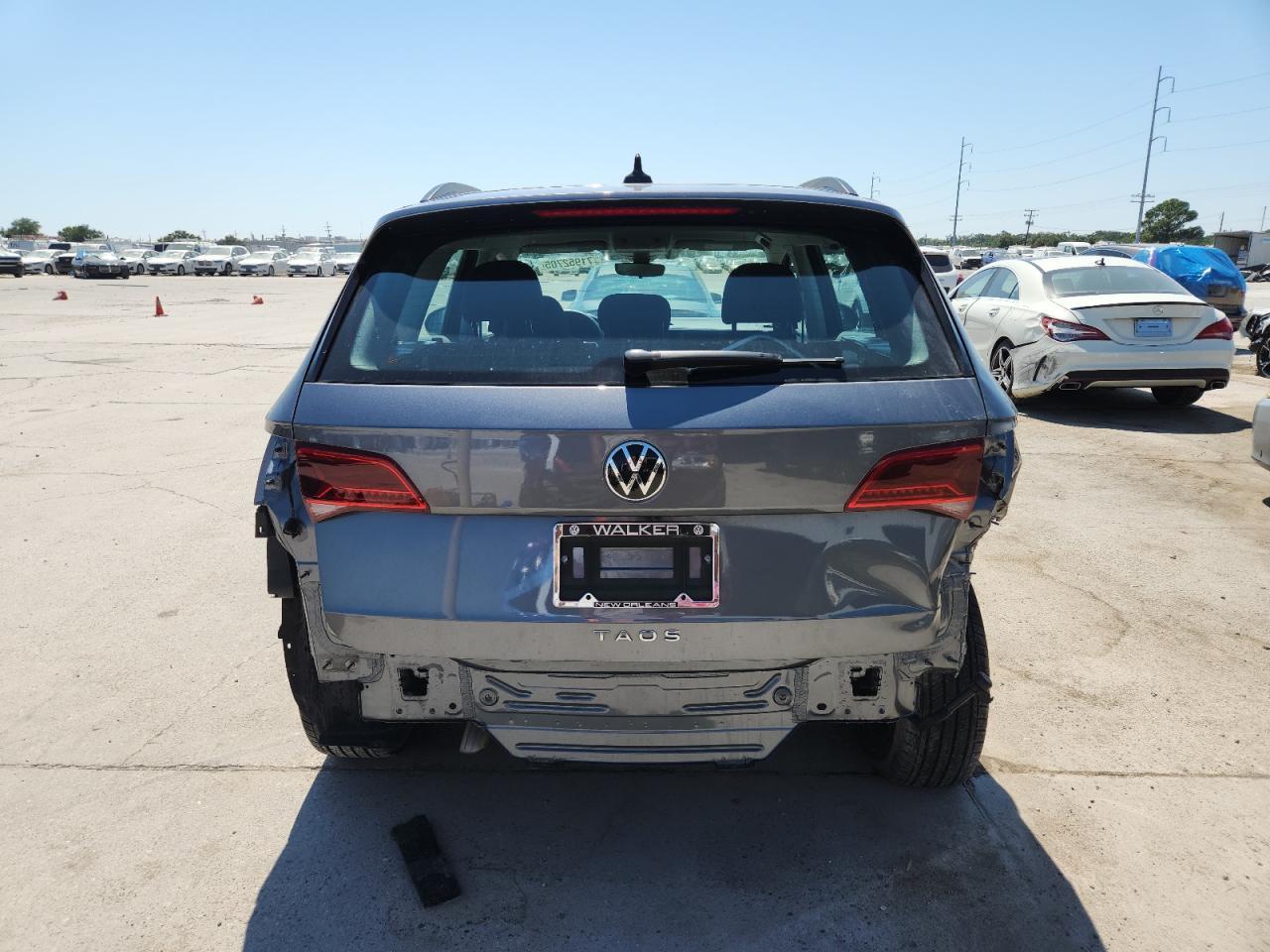 2024 VOLKSWAGEN Taos