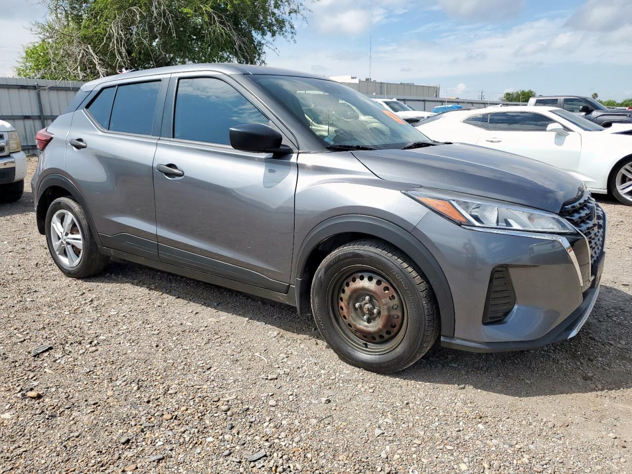 2021 NISSAN KICKS
