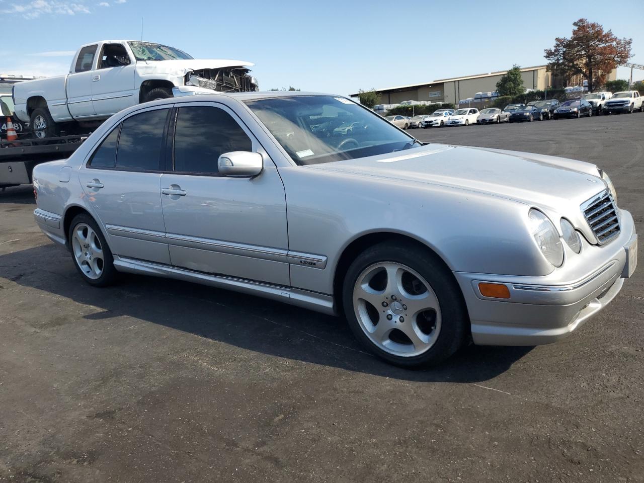 2001 MERCEDES-BENZ E-Class