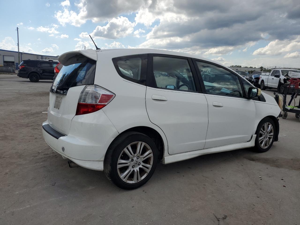 2011 HONDA FIT