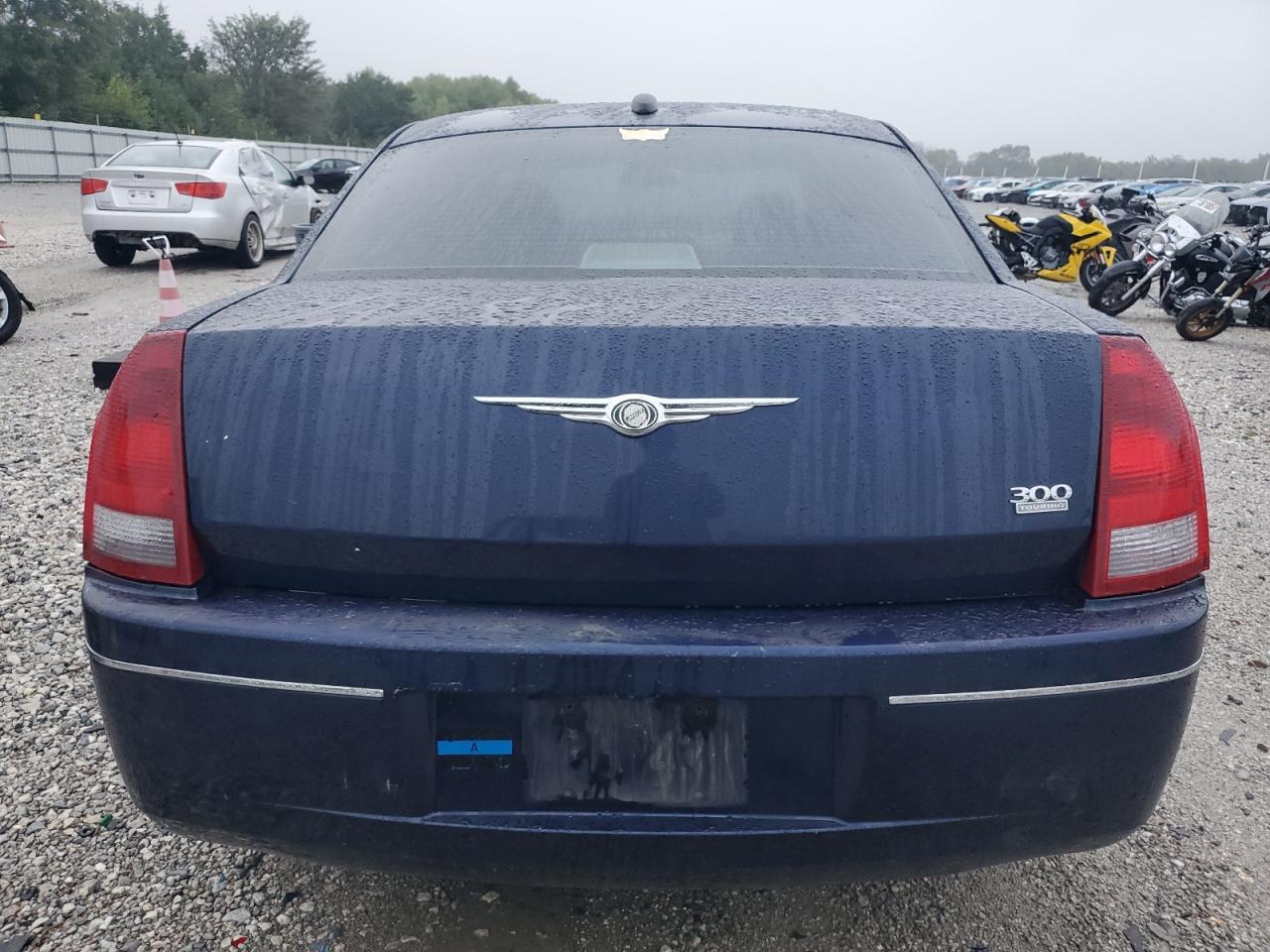 2005 CHRYSLER 300