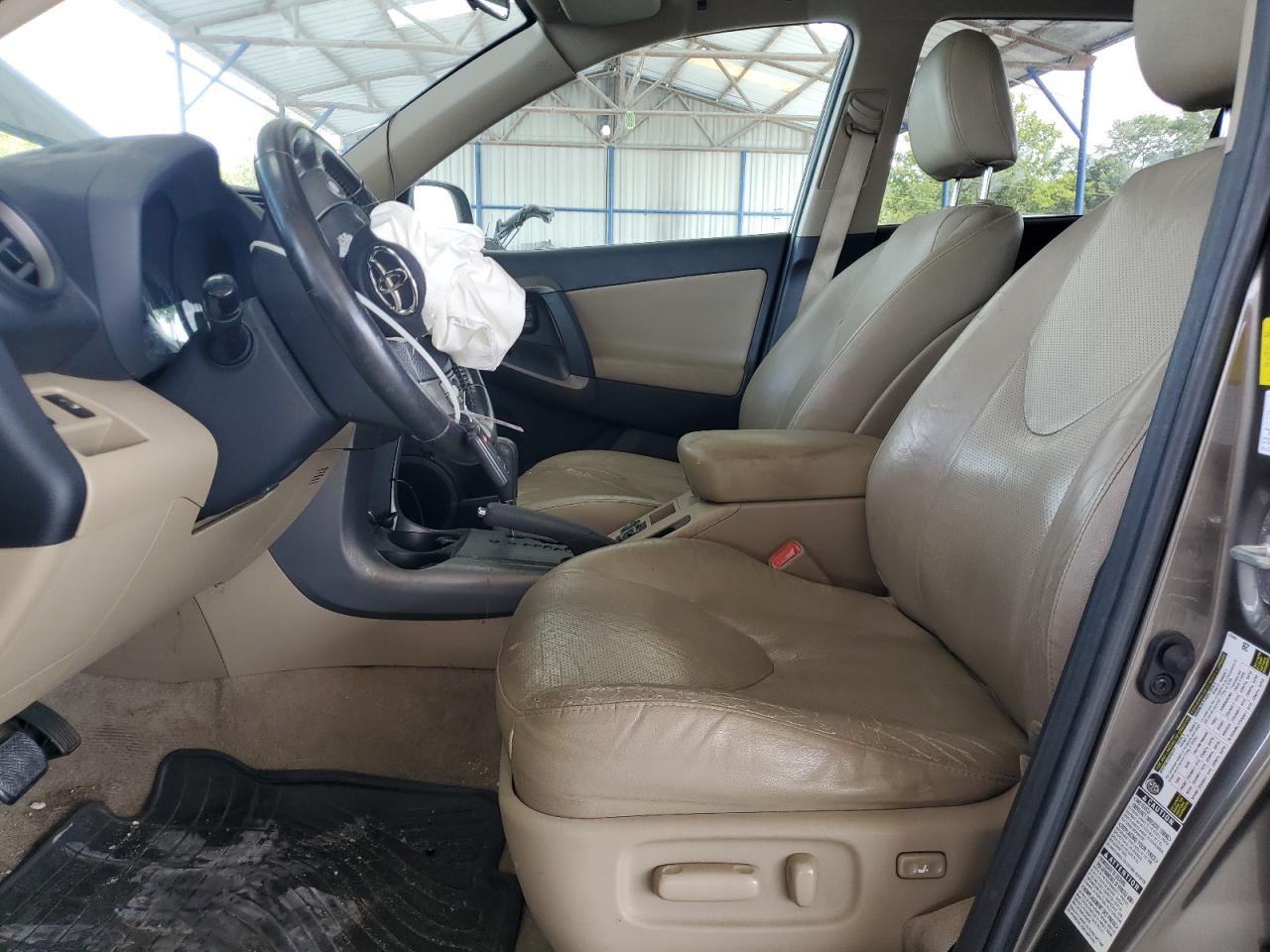 2011 TOYOTA RAV4