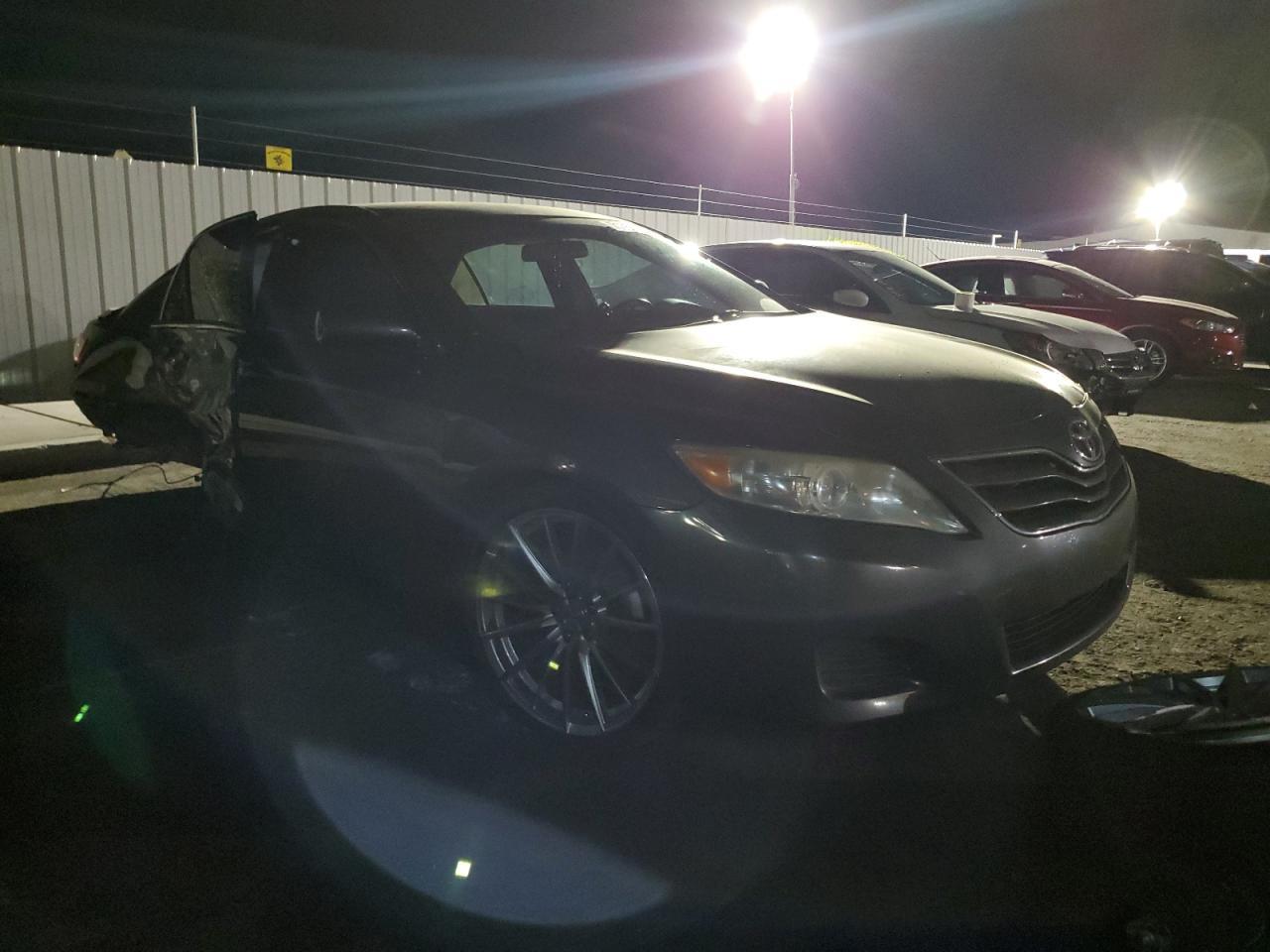 2010 TOYOTA CAMRY