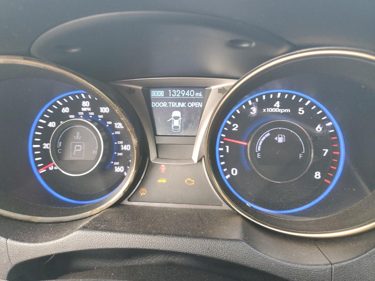 2013 HYUNDAI GENESIS