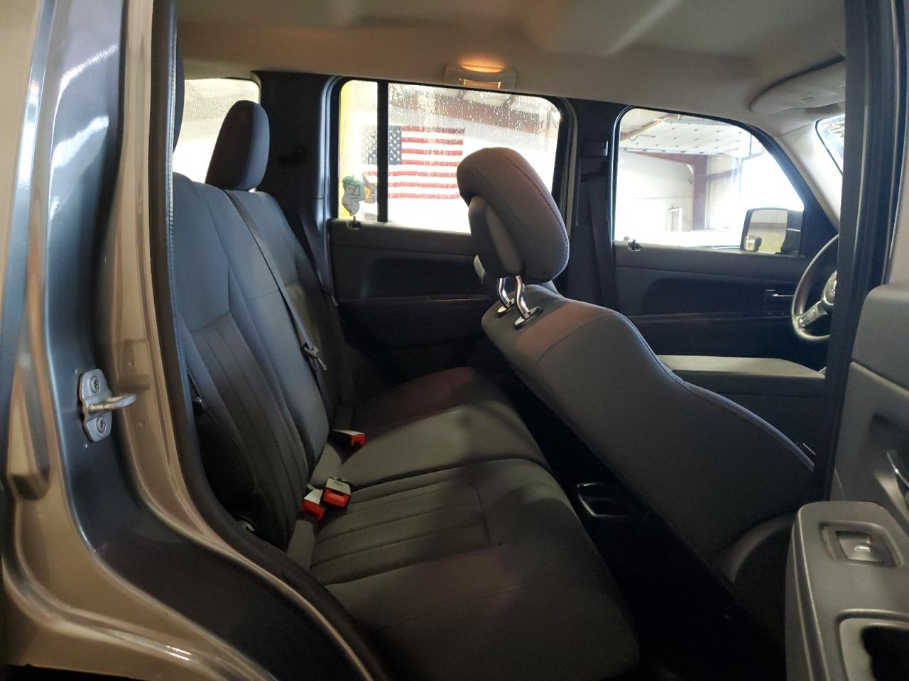 2012 JEEP Liberty