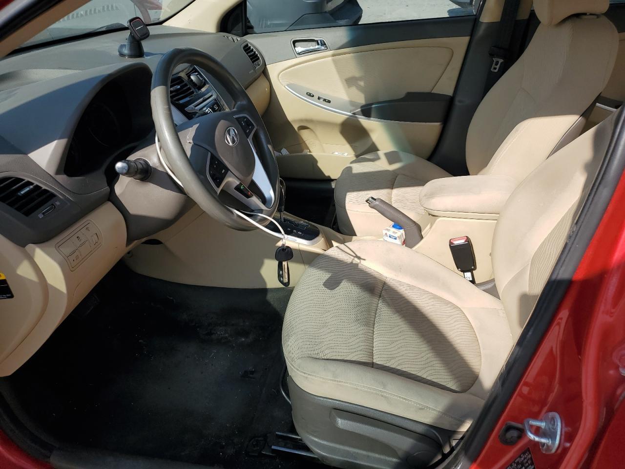 2013 HYUNDAI ACCENT