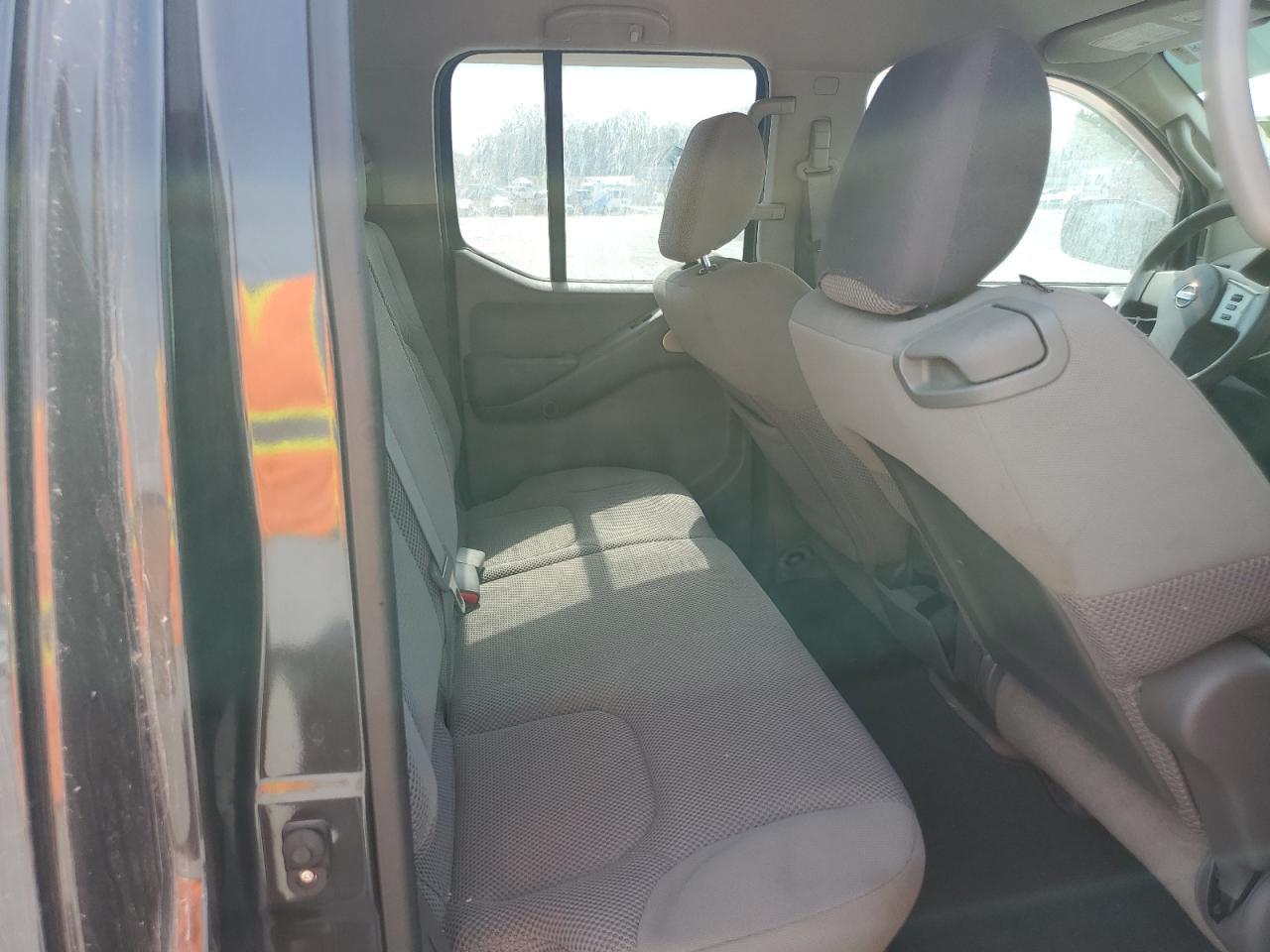 2012 NISSAN Frontier