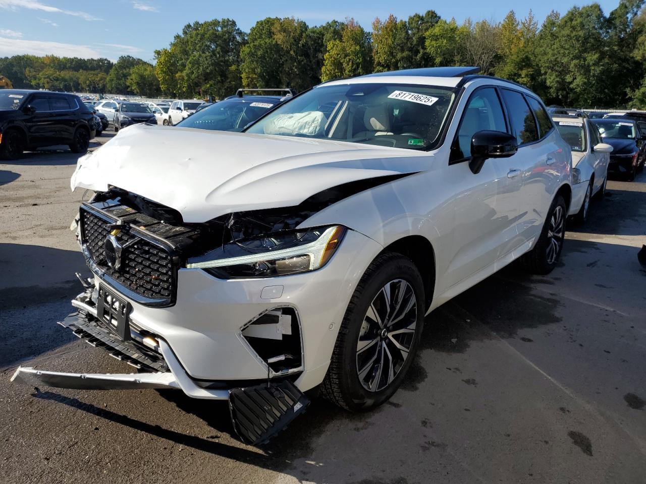 2025 VOLVO XC60