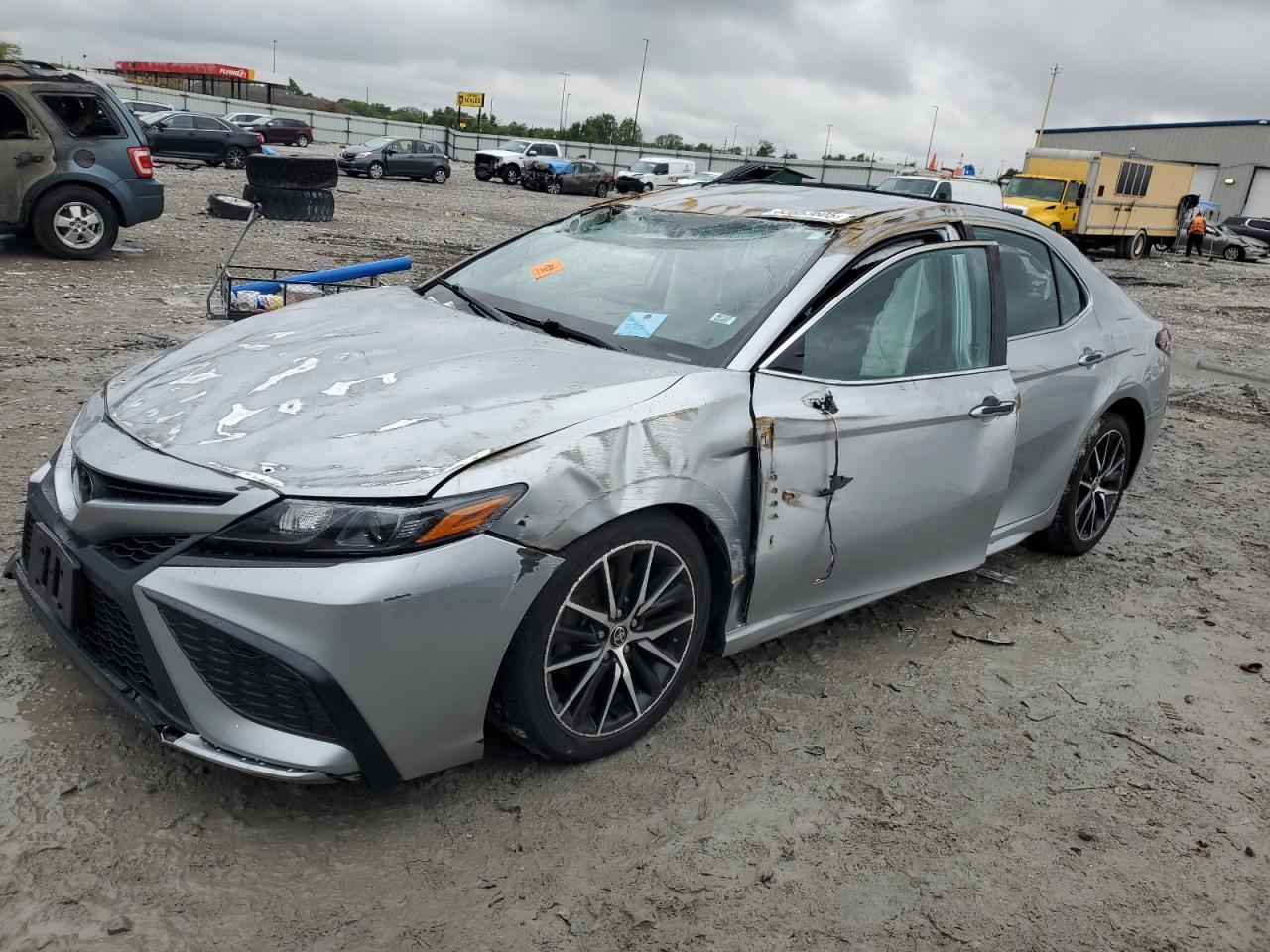 2023 TOYOTA CAMRY