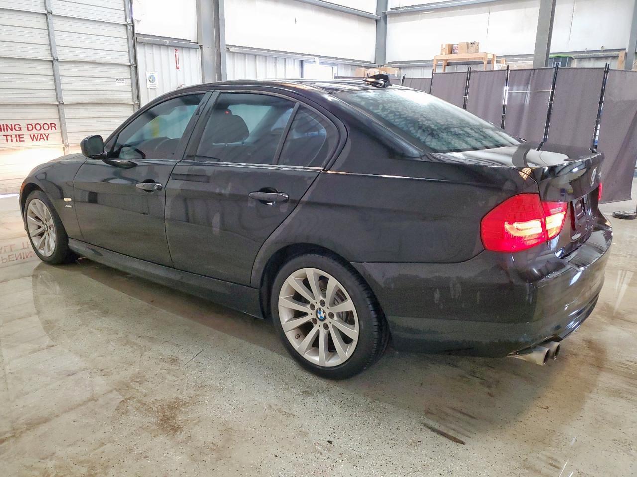 2011 BMW 3 SERIES