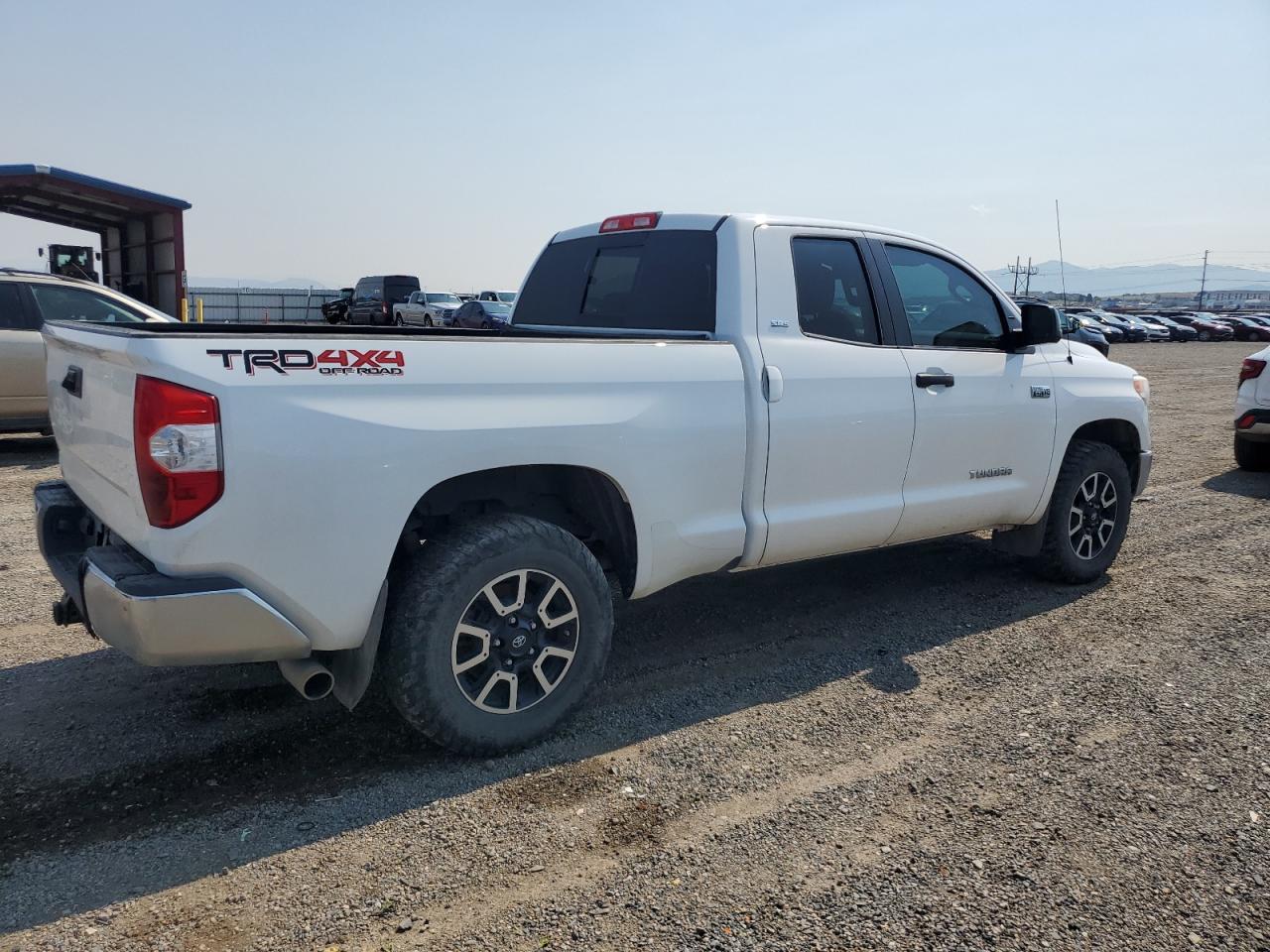 2016 TOYOTA TUNDRA
