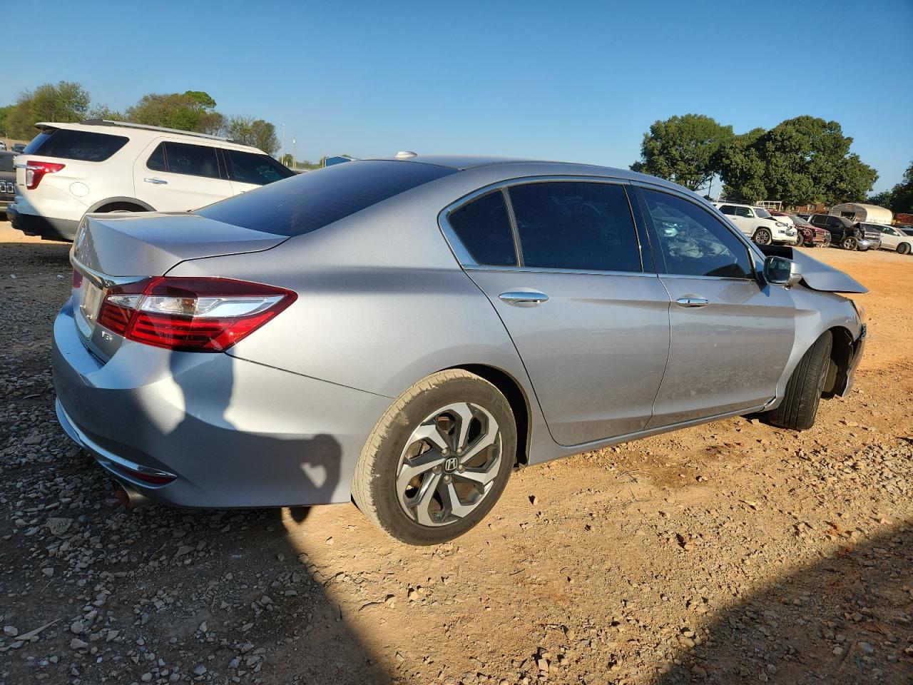 2017 HONDA ACCORD