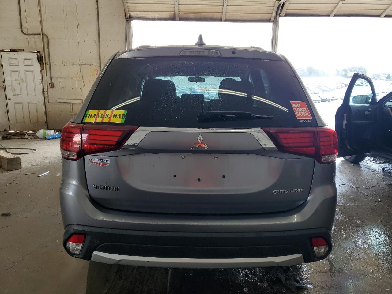 2018 MITSUBISHI outlander