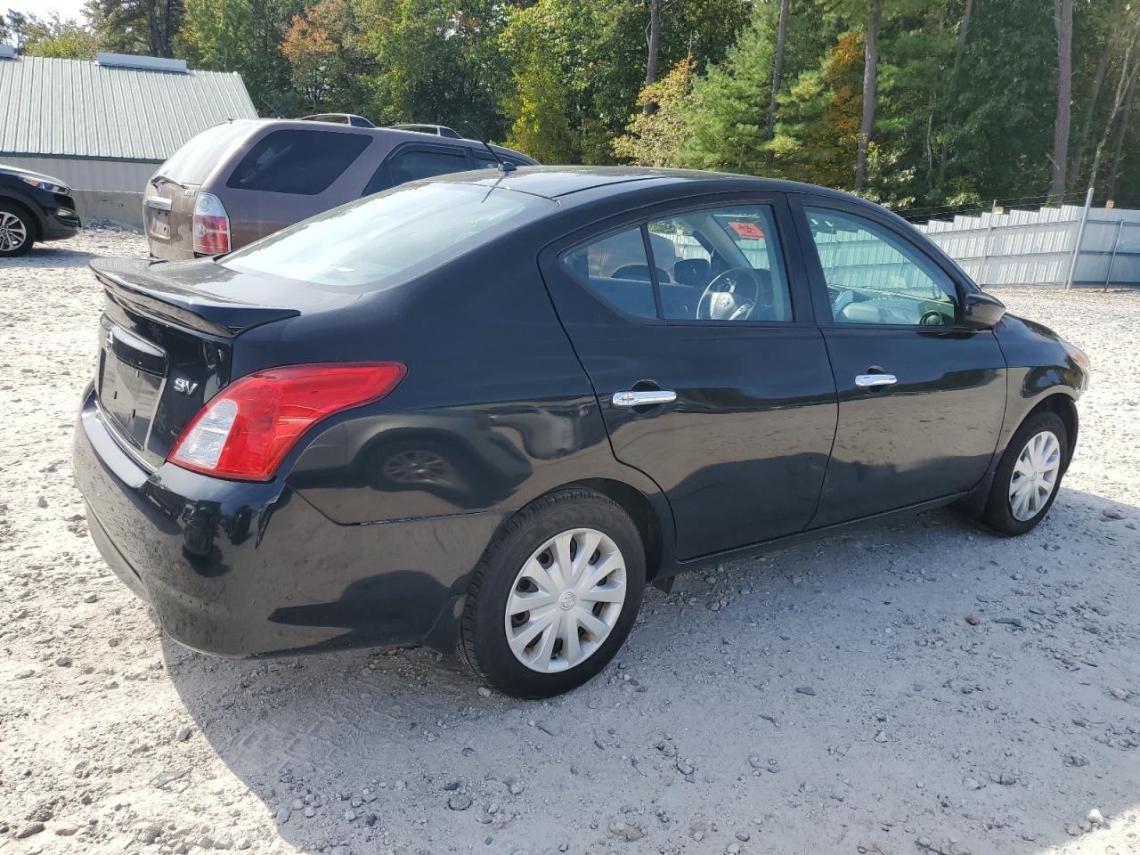 2016 NISSAN VERSA