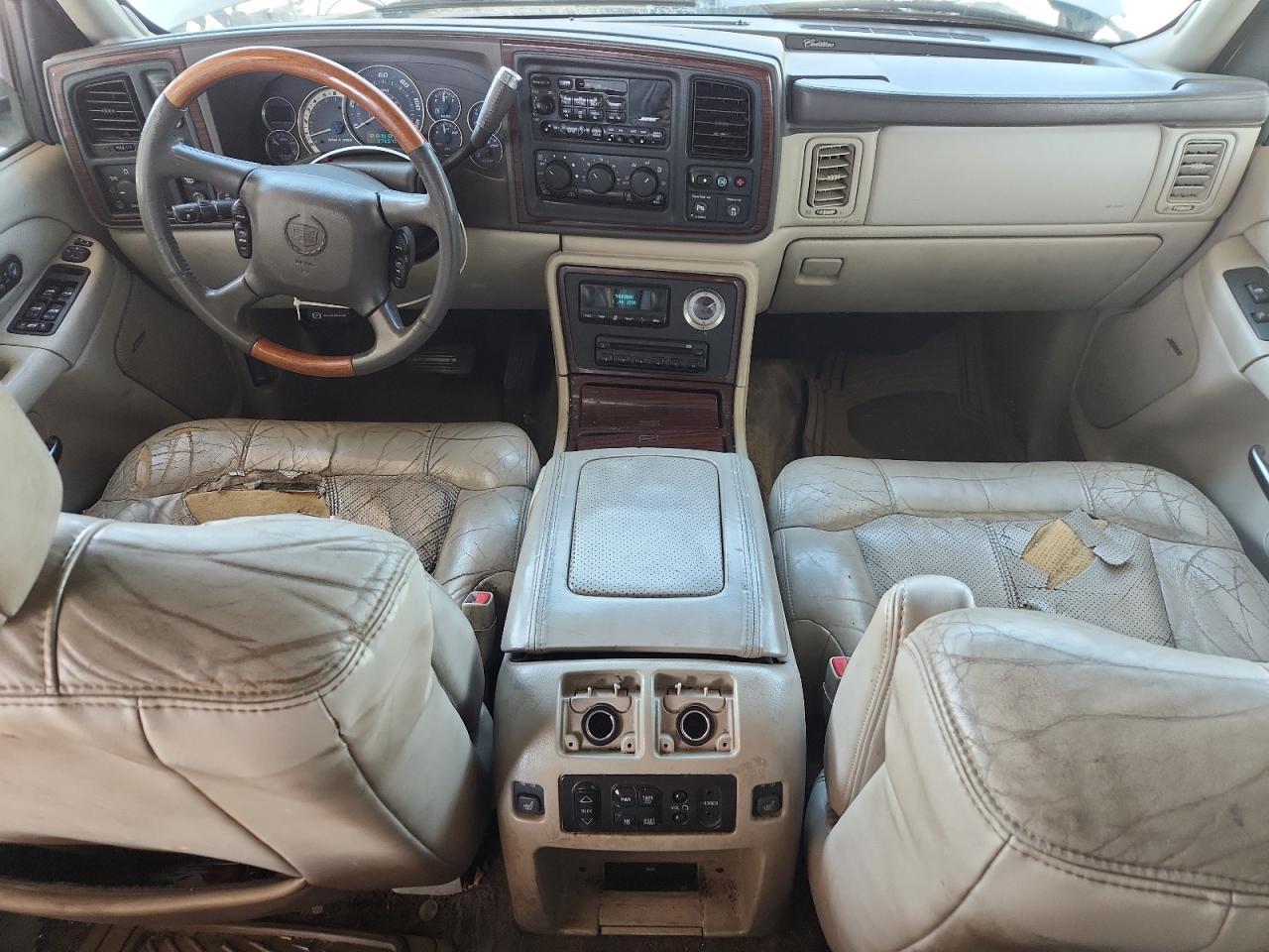 2002 CADILLAC ESCALADE