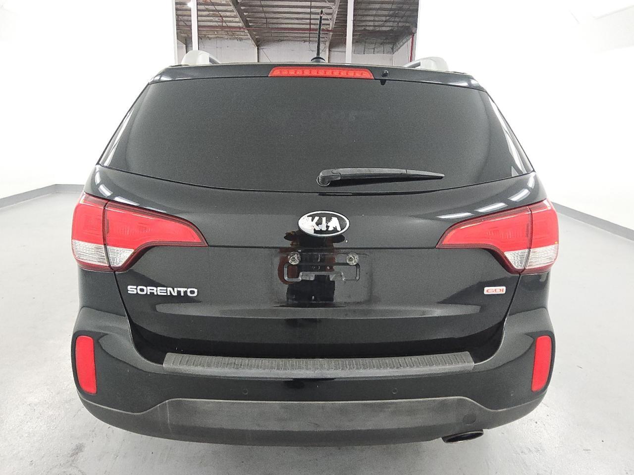 2015 KIA SORENTO
