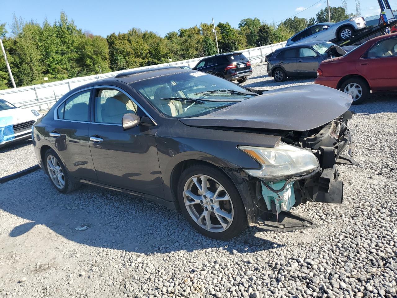 2014 NISSAN Maxima