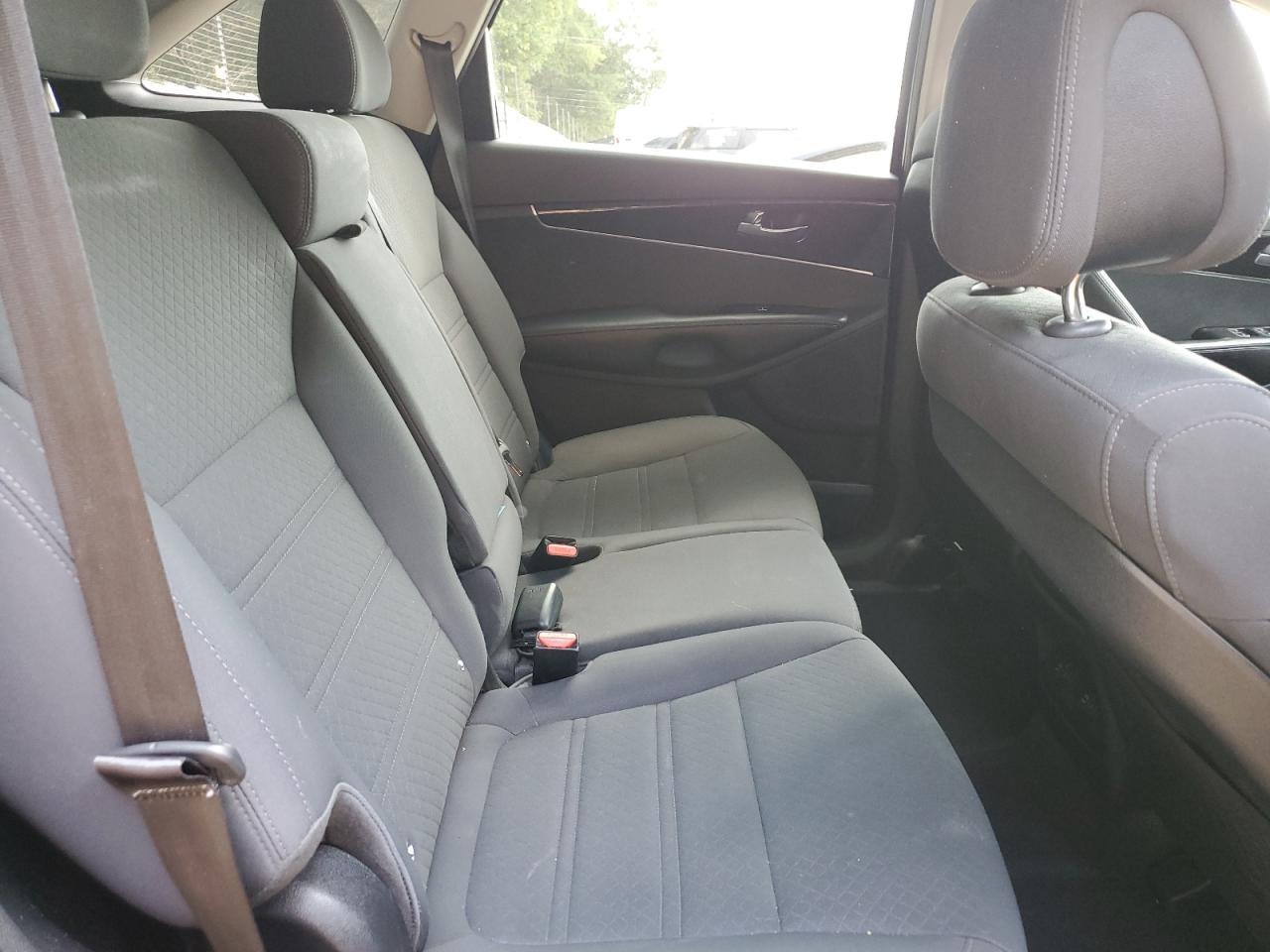 2016 KIA SORENTO
