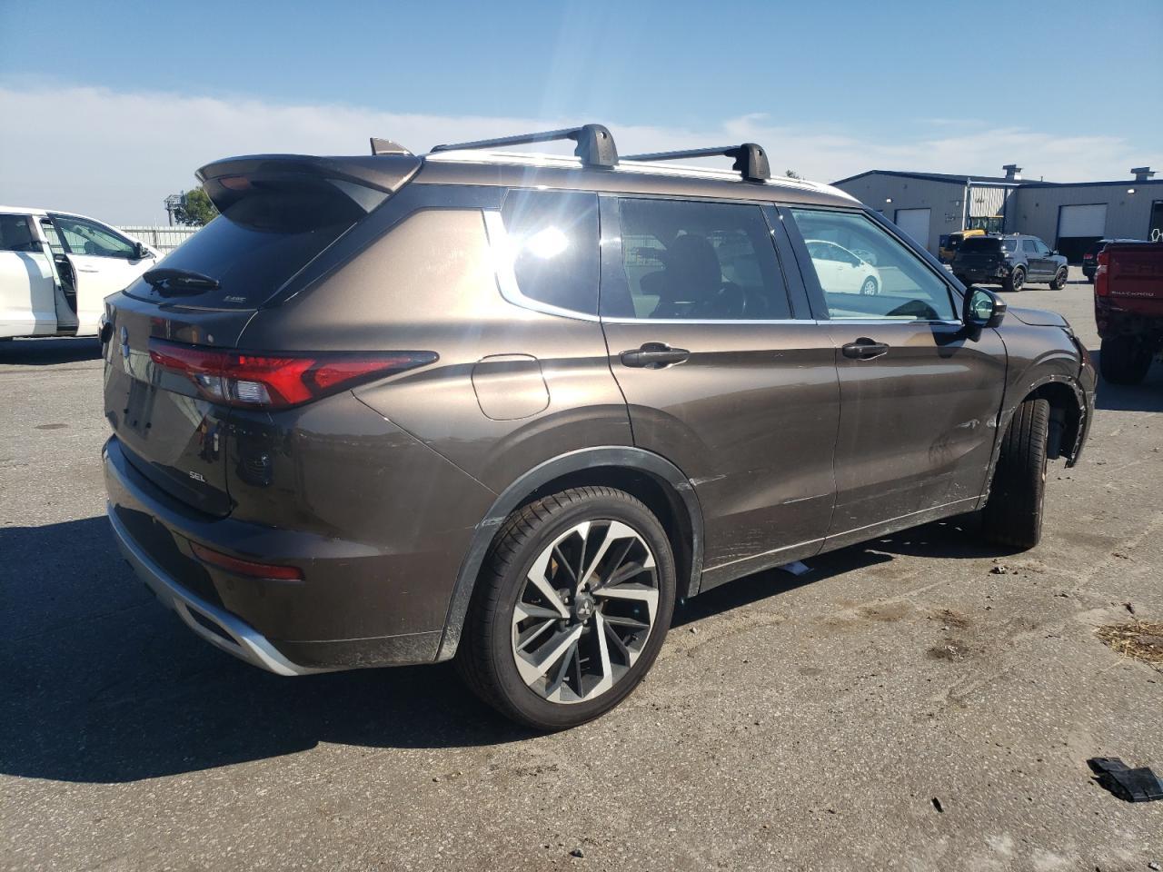 2022 MITSUBISHI outlander