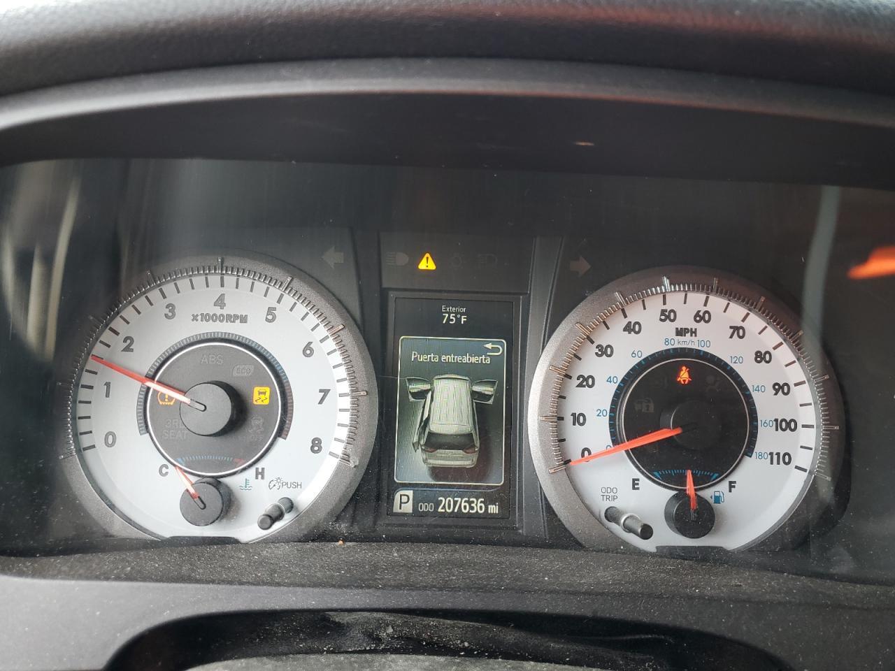 2016 TOYOTA SIENNA