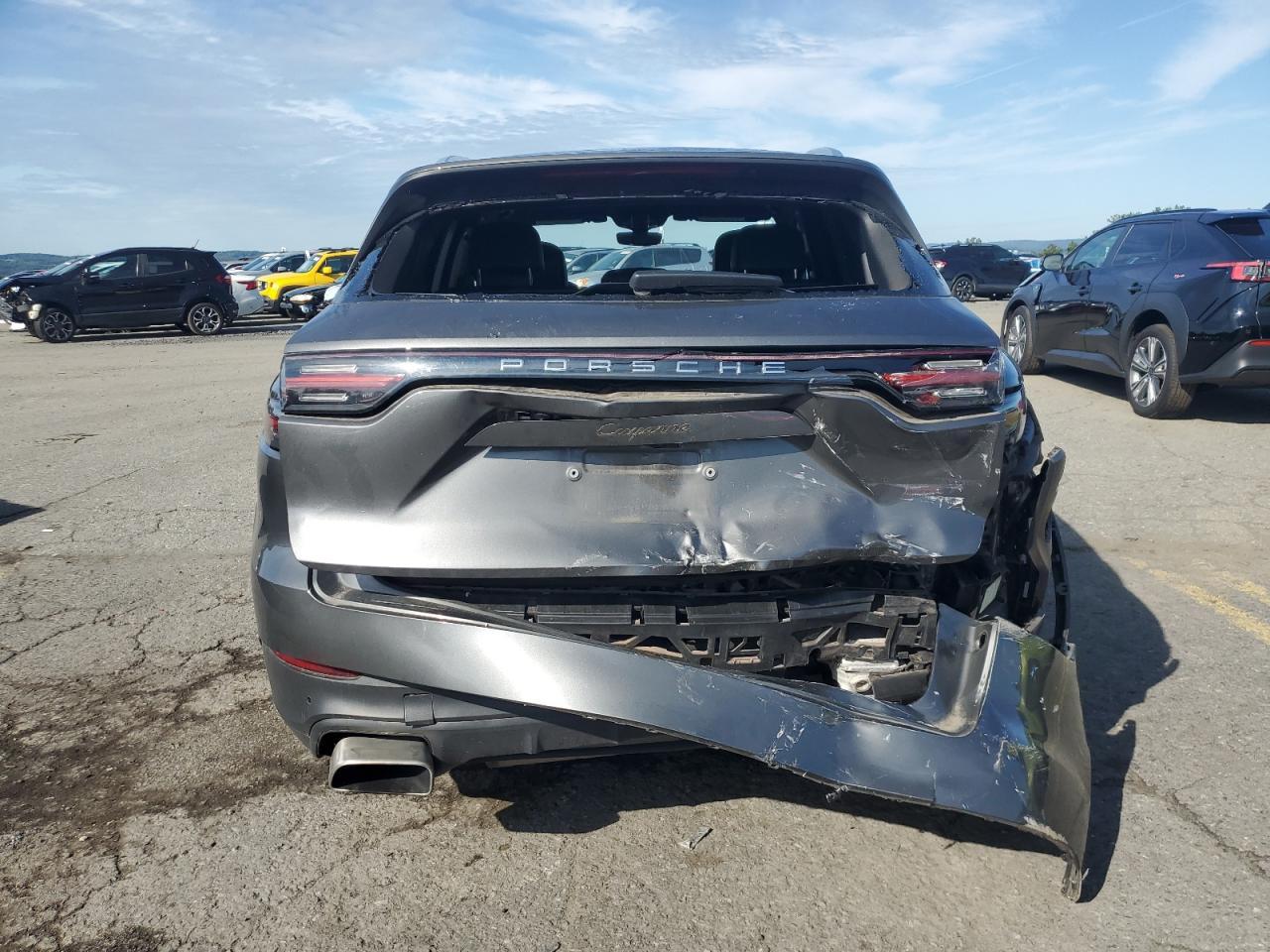 2022 PORSCHE CAYENNE