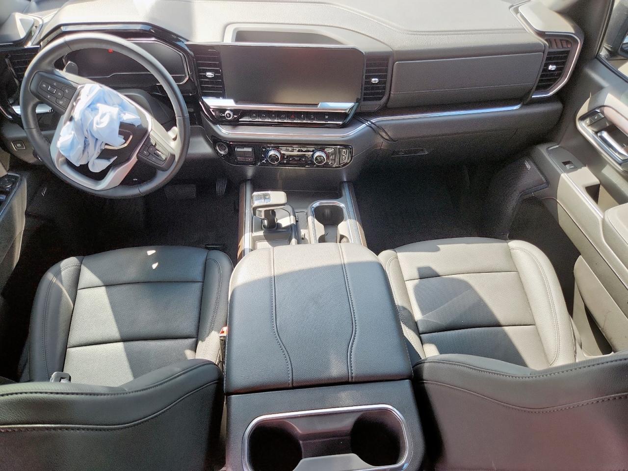 2024 GMC Sierra