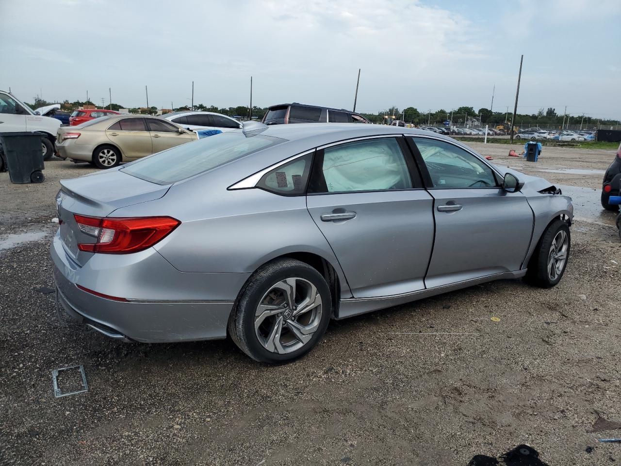 2018 HONDA ACCORD