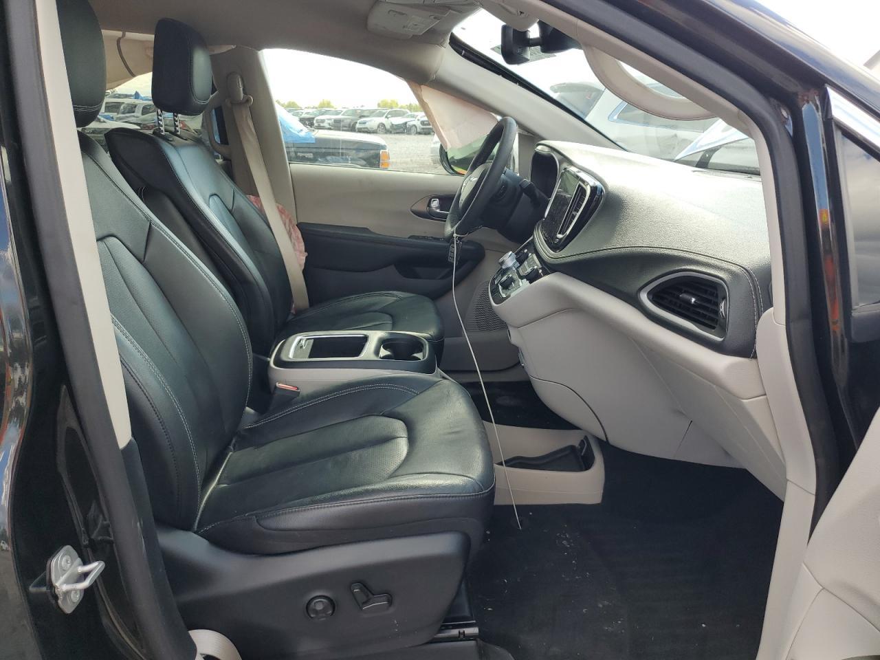 2022 CHRYSLER Pacifica