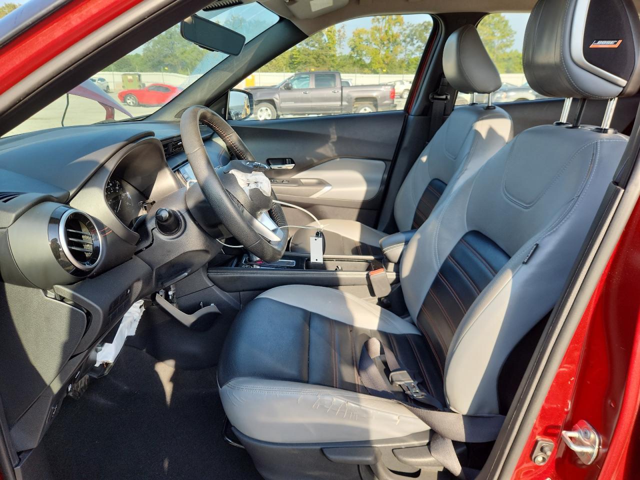 2021 NISSAN KICKS