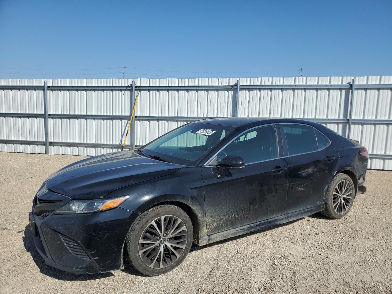 2018 TOYOTA CAMRY
