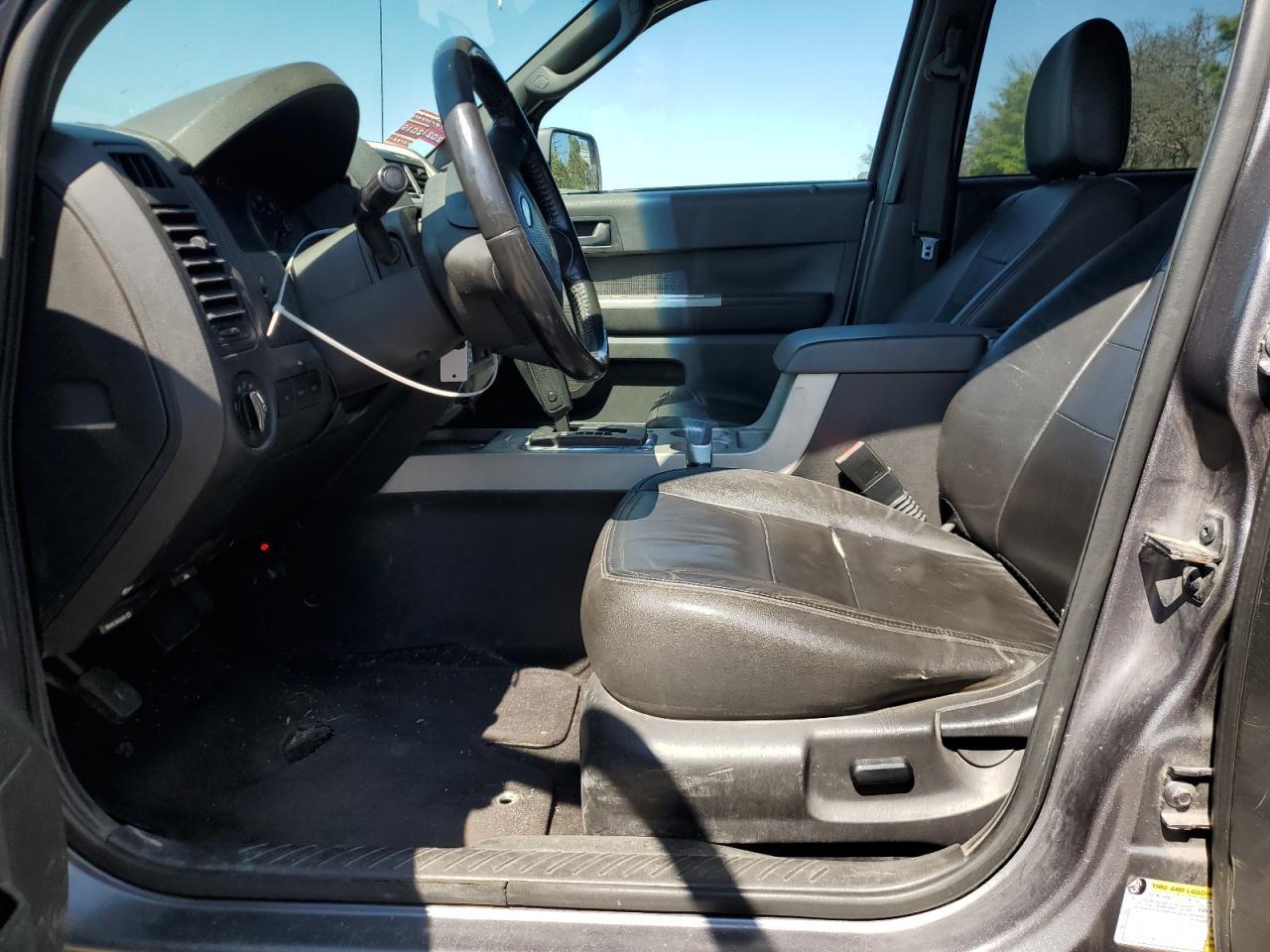 2010 FORD ESCAPE