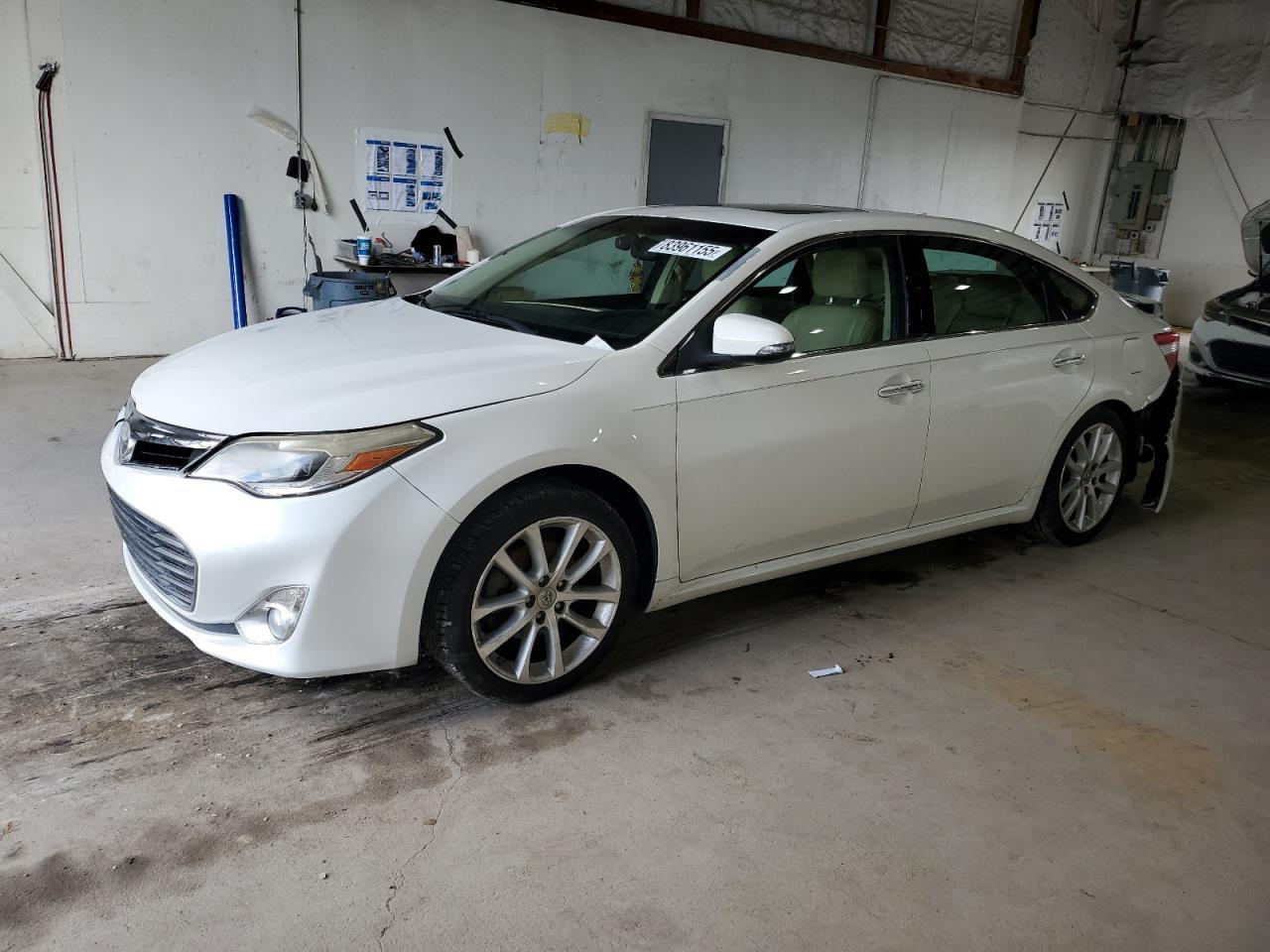 2014 TOYOTA Avalon