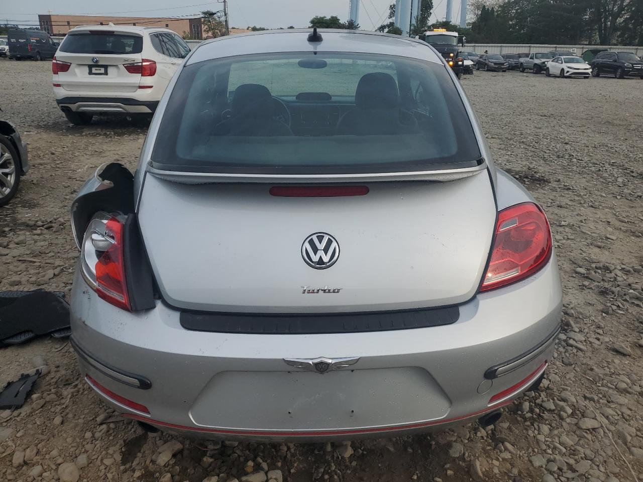 2012 VOLKSWAGEN Beetle