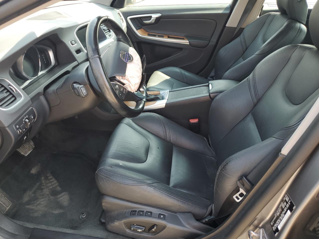 2017 VOLVO S60
