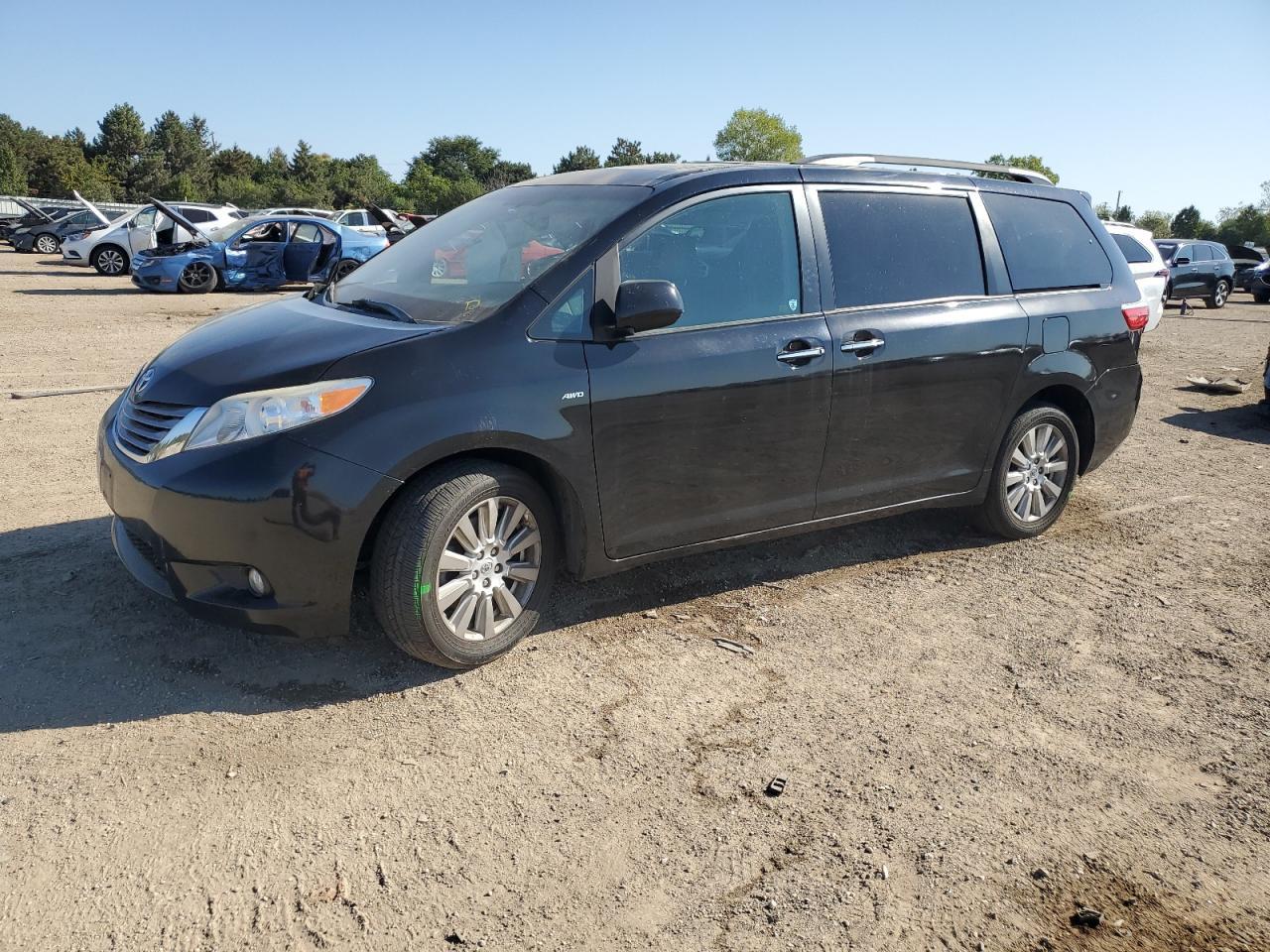 2017 TOYOTA SIENNA