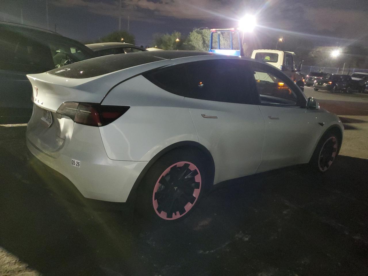 2024 TESLA MODEL Y