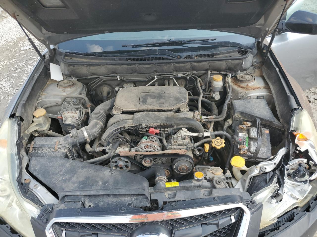 2011 SUBARU Legacy